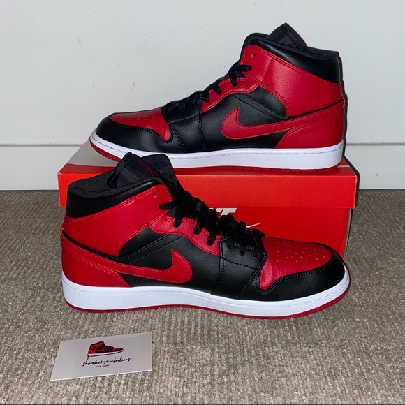 SOLD ❌ Jordan 1 Mid Banned Size 13 - Picture 2 of 5